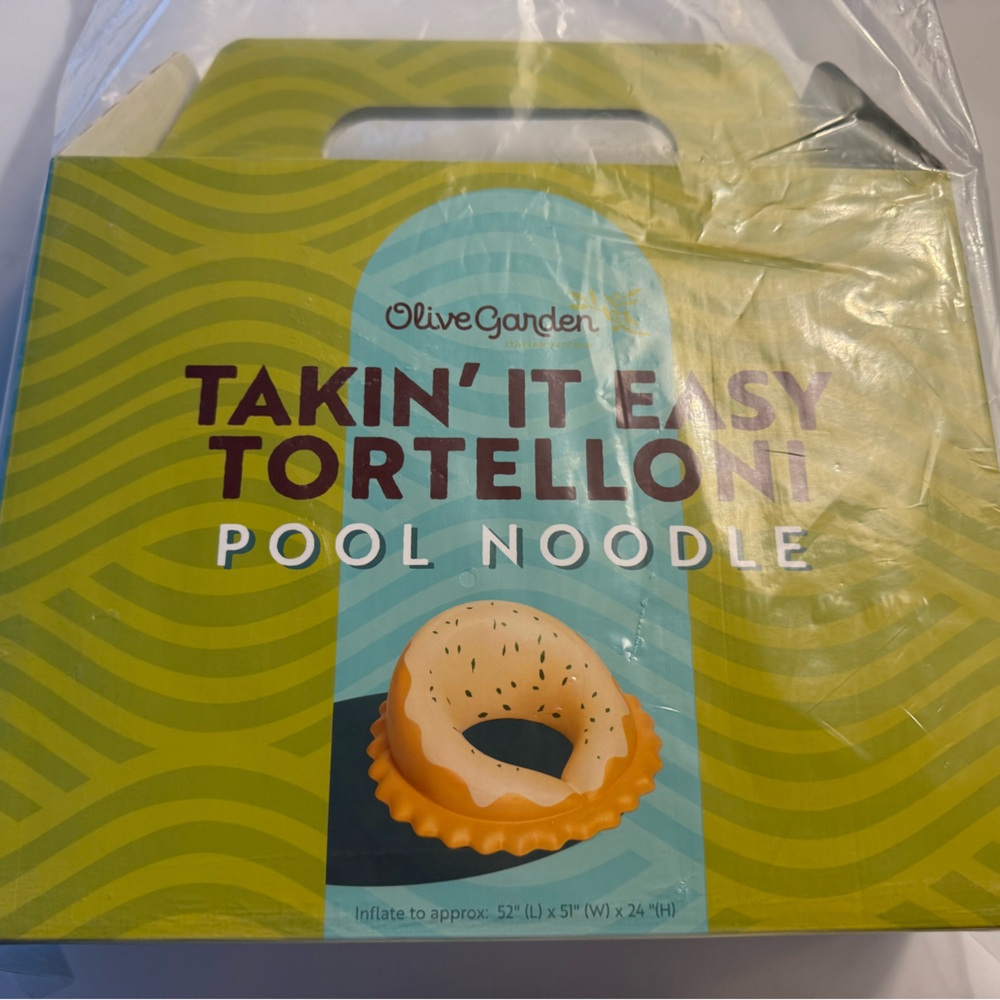 Olive Garden- Tortellini Pool Noodle- New In Box